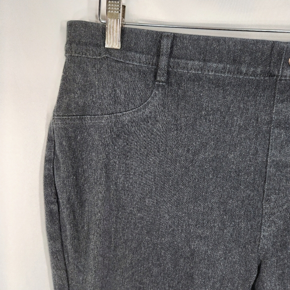 Time and Tru Grey Leggings with Back Pockets Plus Size XXL (20) - Picture 3 of 10